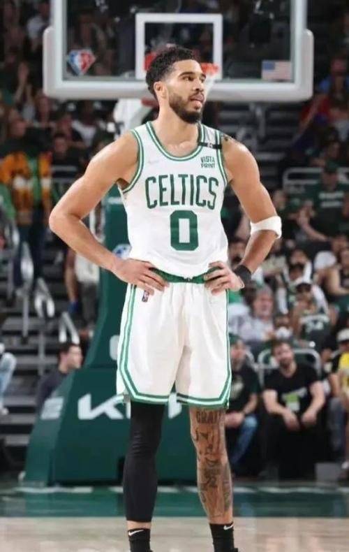 塔图姆爆冷击败独行侠，出色防守引爆全场！的简单介绍